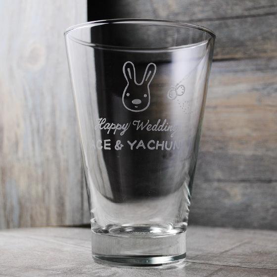 (一對價)410cc【兔寶寶情人組對杯】黑兔白兔Rabbit 結婚週年紀念 屬兔 啤酒杯 - MSA玻璃雕刻
