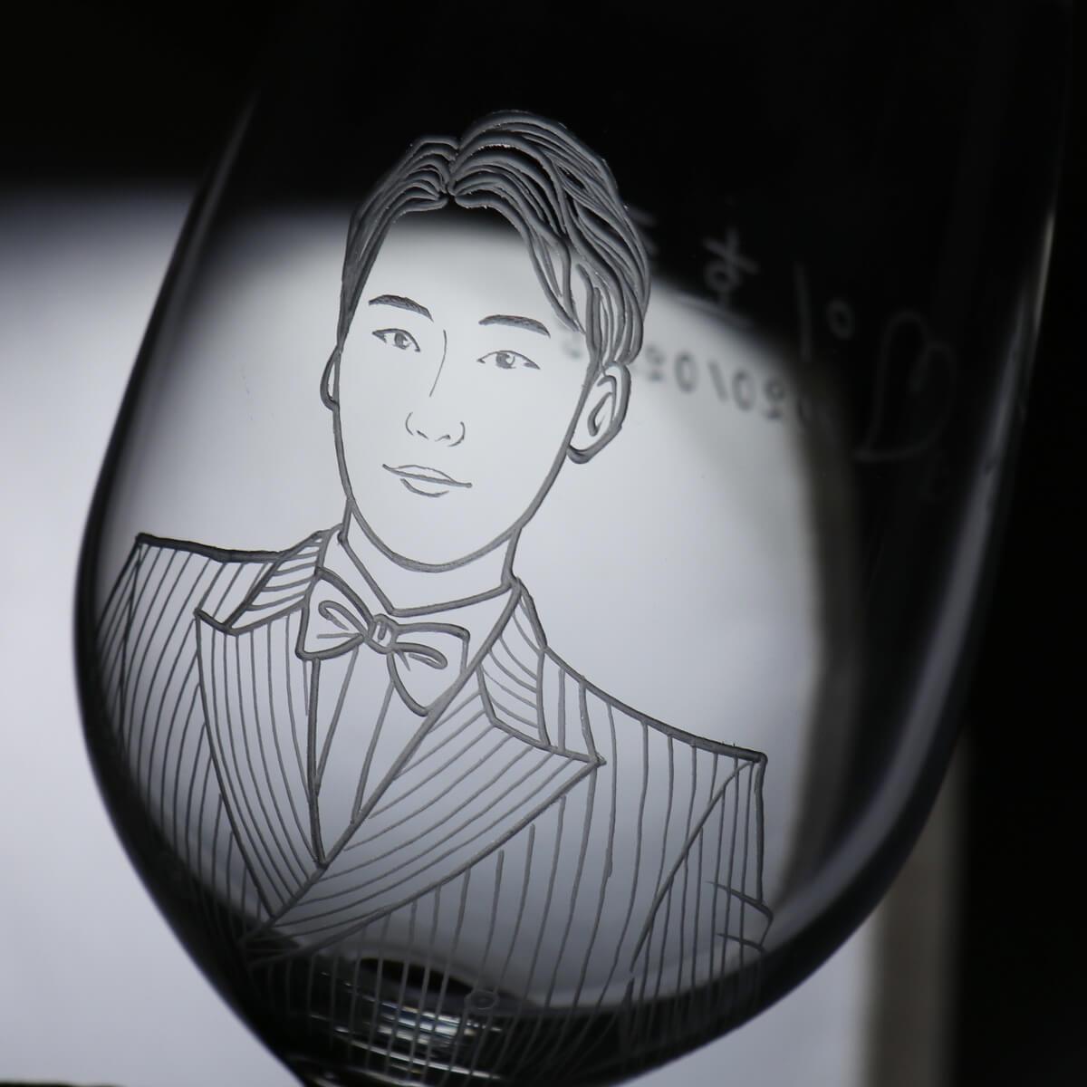 (一對價)425cc【肖像客製】(寫實版)韓國夫妻好友結婚紅酒杯 - MSA玻璃雕刻
