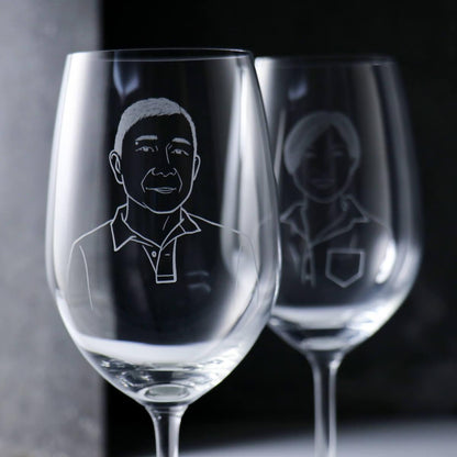 (一對價)425cc【爸爸媽媽紀念對杯】(寫實版)肖像客製紅酒杯 - MSA玻璃雕刻