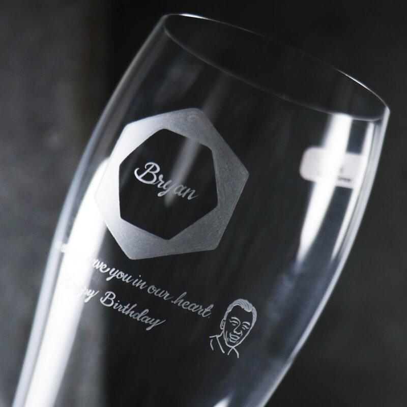 700cc【超薄款水晶啤酒杯】LOGO+迷你人像圖德國Spiegelau小麥啤酒杯 - MSA玻璃雕刻