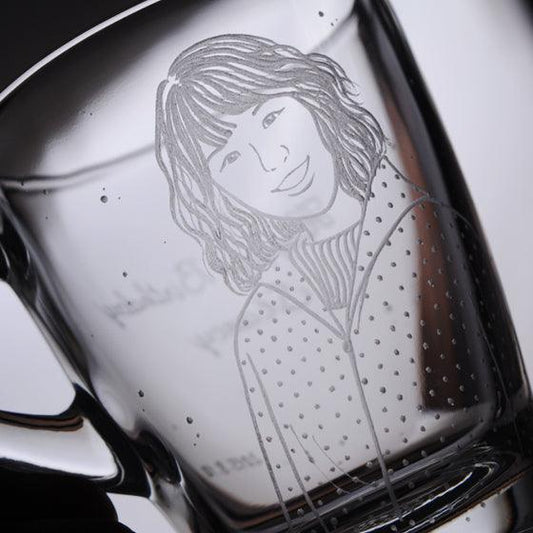 320cc【客製肖像】(寫實版) 日本雪祭 女孩人像馬克杯 - MSA玻璃雕刻