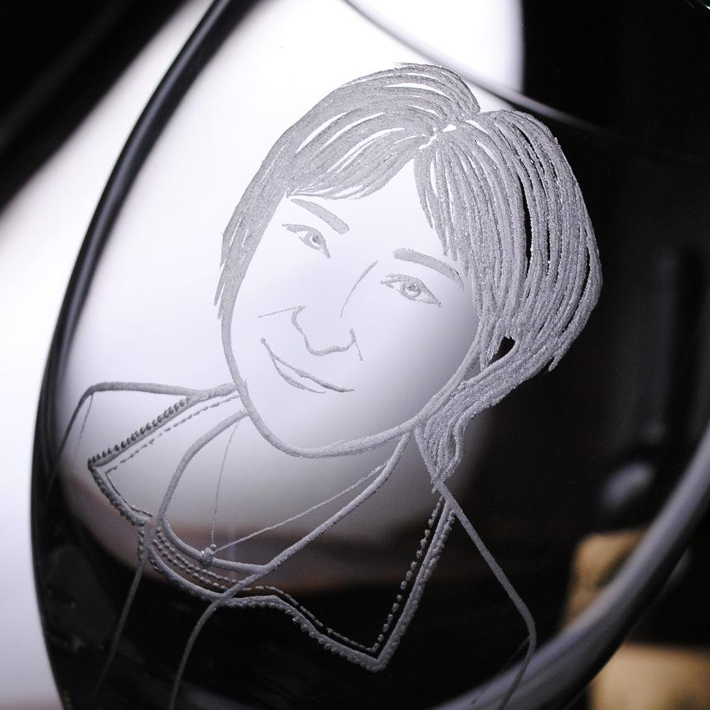 270cc【老闆娘肖像】(寫實版) 人像客製紅酒杯 - MSA玻璃雕刻