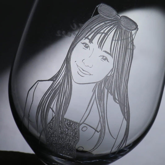425cc【客製肖像】(寫實版)女友送禮紅酒杯 - MSA玻璃雕刻