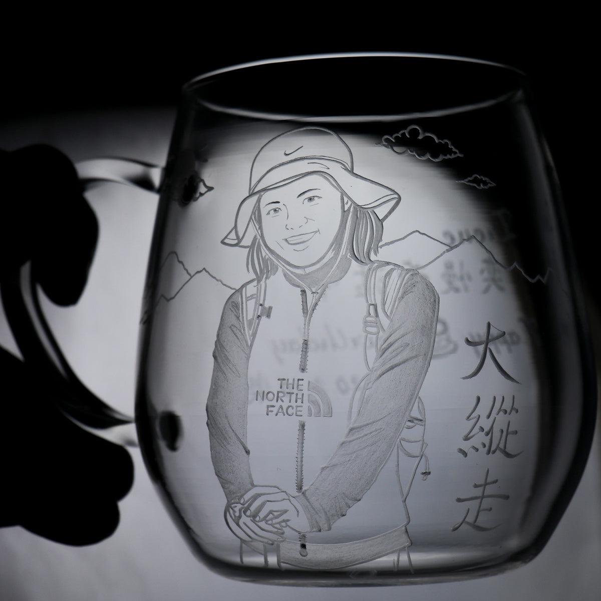 360cc【大縱走紀念】(寫實版半身+山景)日本HARIO耐熱杯 - MSA玻璃雕刻