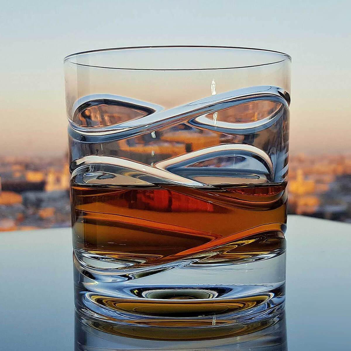320cc【德國SHTOX】無限 旋轉威士忌杯手工客製刻字 會跳舞的杯子 - MSA玻璃雕刻