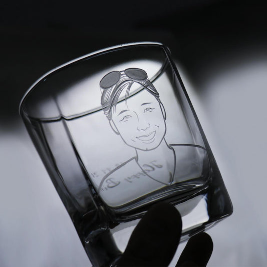 295cc【肖像客製】(寫實版)姊姊人像客製威士忌杯 - MSA玻璃雕刻