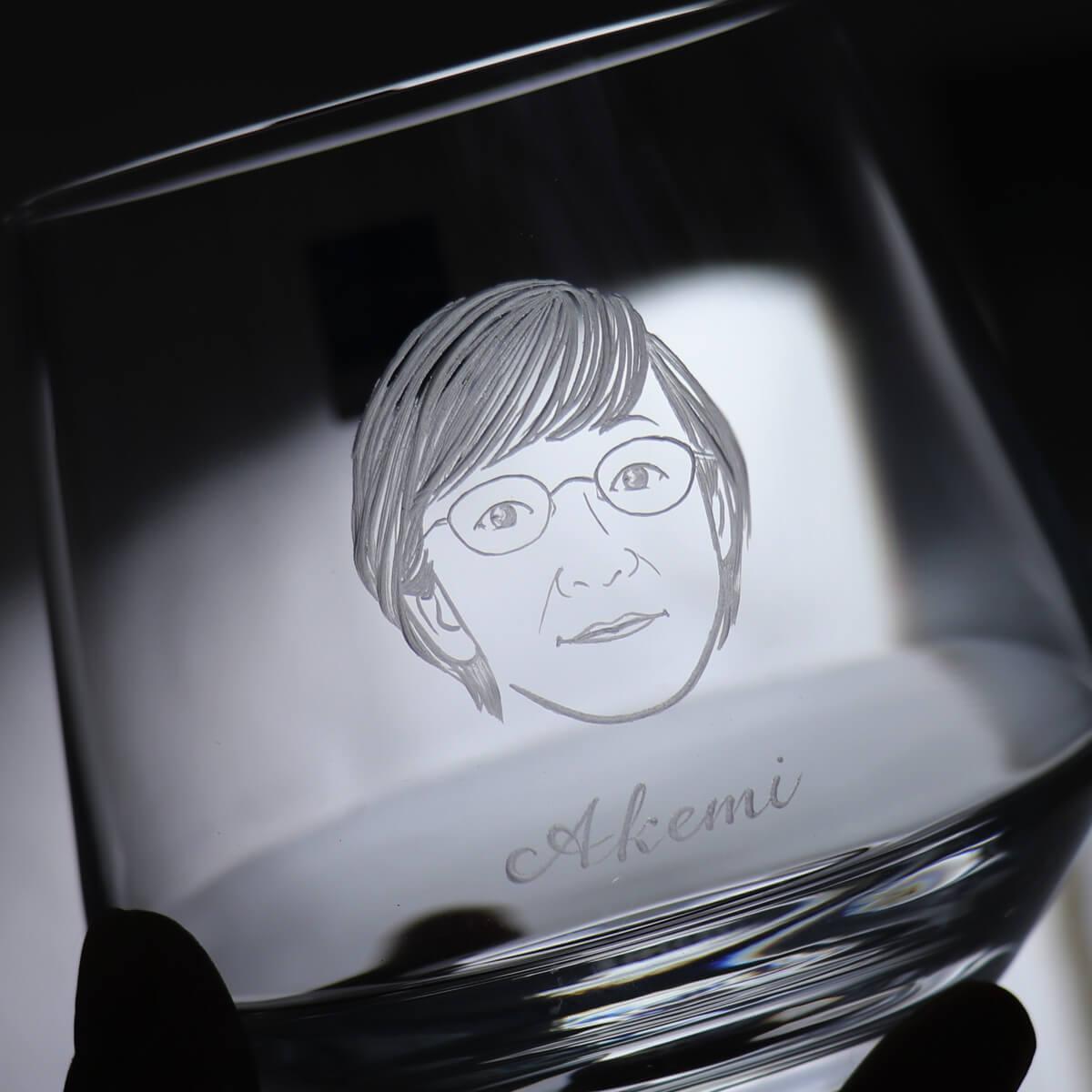 390cc【夫妻太太杯】(寫實版)德國蔡司Schott Zwiesel水晶威士忌杯 人像客製雕刻 - MSA玻璃雕刻
