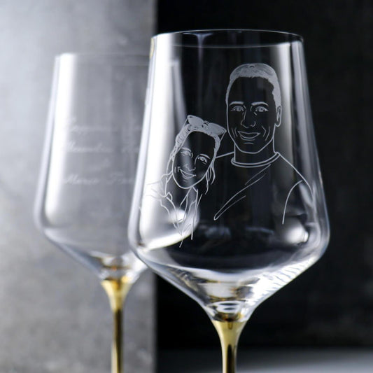 (一對價)620cc【外國夫妻寫實人像】德國Eisch 24K 金梗紅酒對杯 結婚送禮 - MSA玻璃雕刻